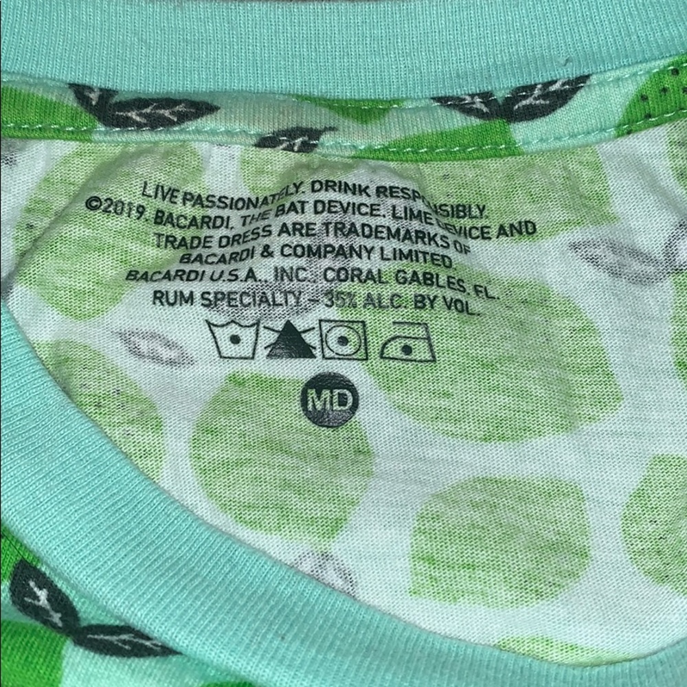 Bacardi promo lime print tee sz:M slim fit - Picture 3 of 4